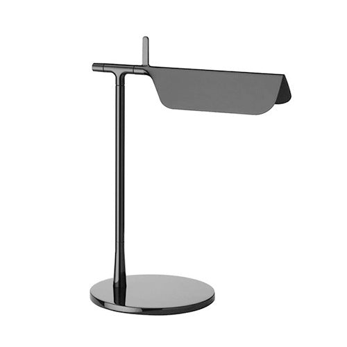 Nordic and Italian designer creative lamp art bedside bedroom living room hotel home LED reading table lamp