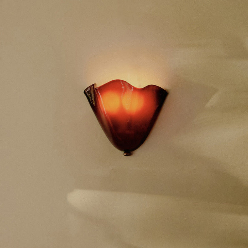 Italian-style light luxury skirt series wall lamp, French modern minimalist hallway, corridor, bedroom, living room, entryway shell glass lamp